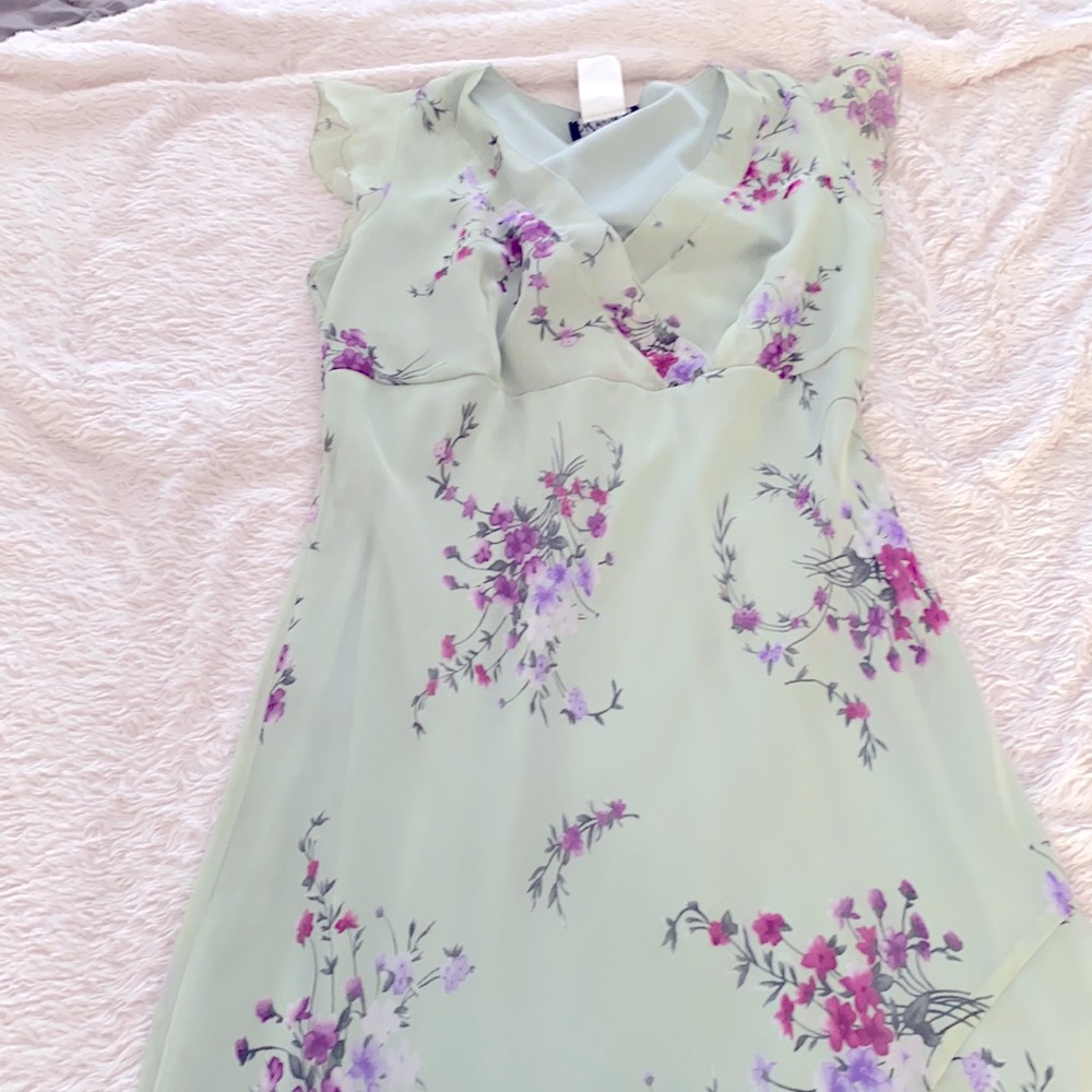 EUC Megan Mathews midi dress